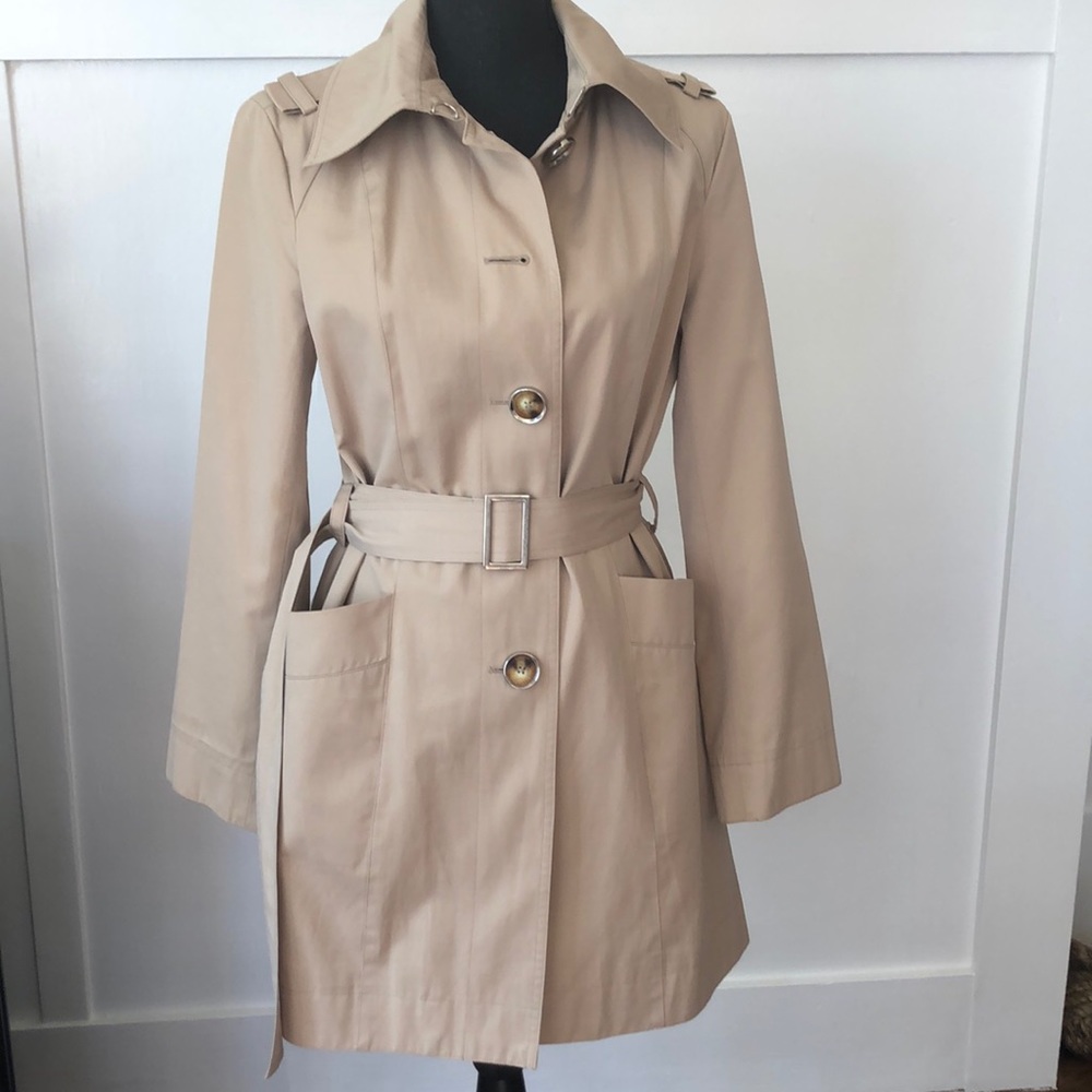 Michael Kors Belted Trenchcoat Tan